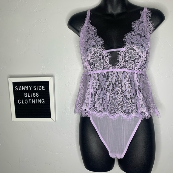 Adore Me Light Purple Lace Deep V Teddy One Piece Lingerie Size Large - Picture 1 of 13